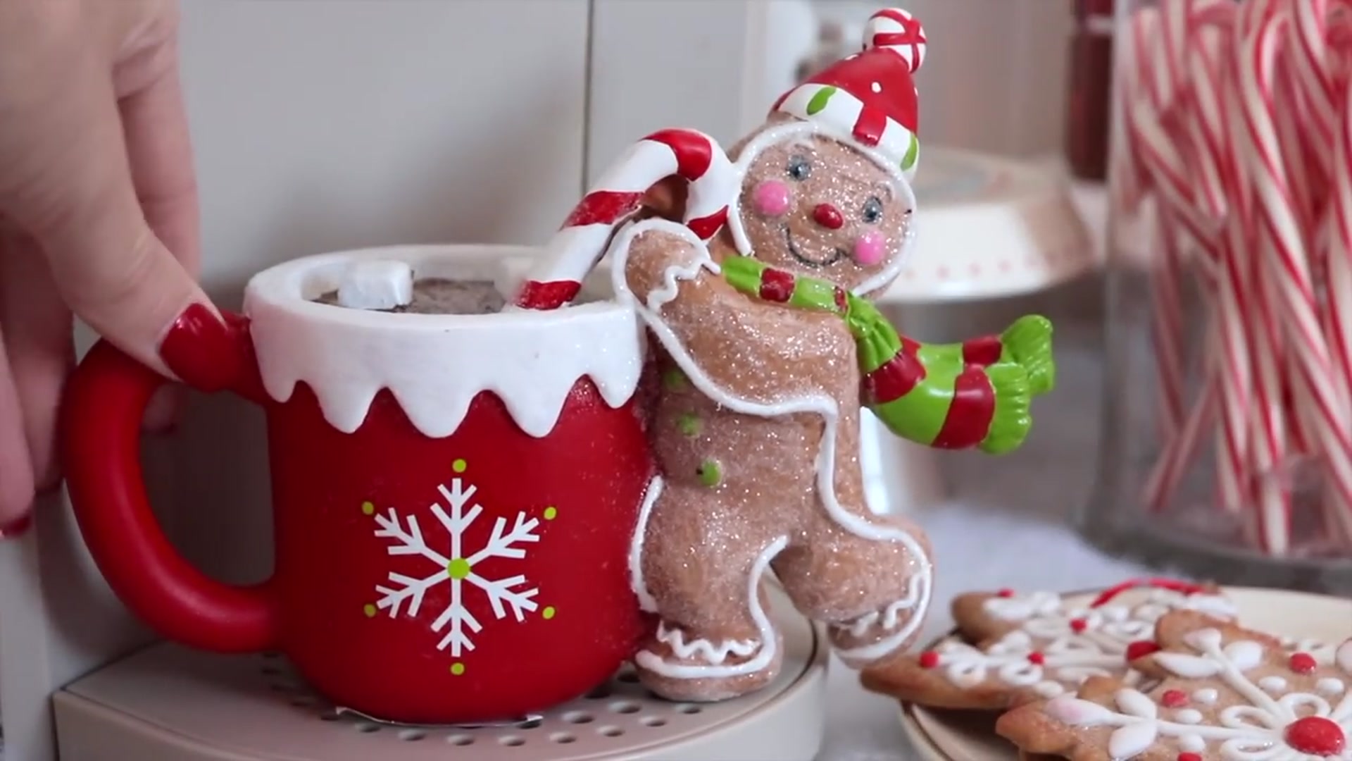 Video thumbnail for CHRISTMAS DECORATING 2021 _ HOT COCOA BAR IDEAS _ HOT COCOA RECIPES _ DECORATE WITH ME FOR CHRISTMAS(720P_HD)