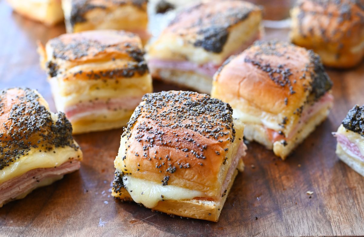 'Video thumbnail for Ham and Cheese Sliders Recipe '