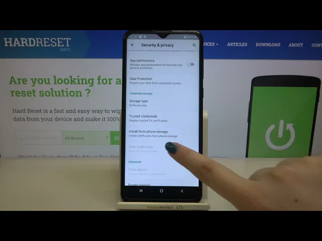 Video thumbnail for Fake SAMSUNG – How to Clear Credentials