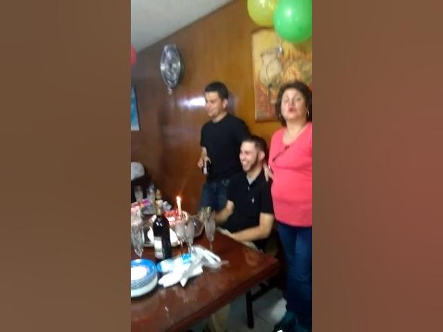 Video thumbnail for Cumpleaños de Juan David