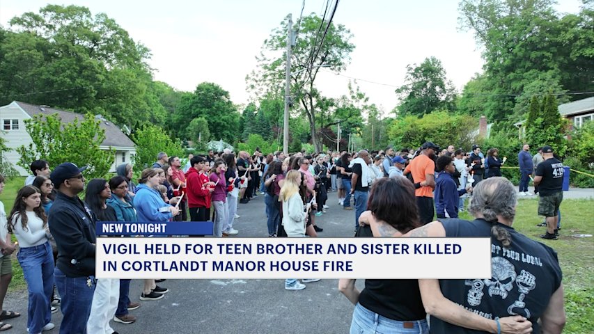 Video thumbnail for Cortlandt Manor residents hold candlelight vigil in memory of teen siblings killed in house fire