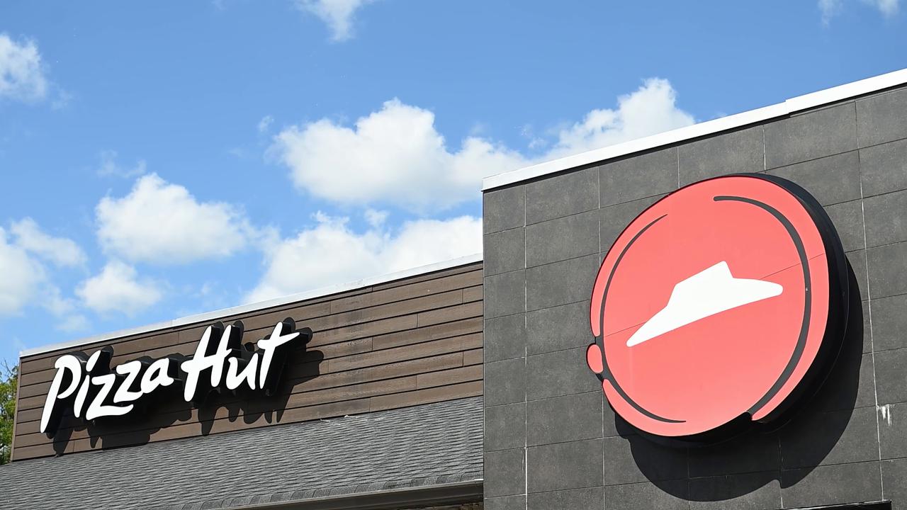Video thumbnail for US: Footage shows Pizza Hut shop in Washington DC.