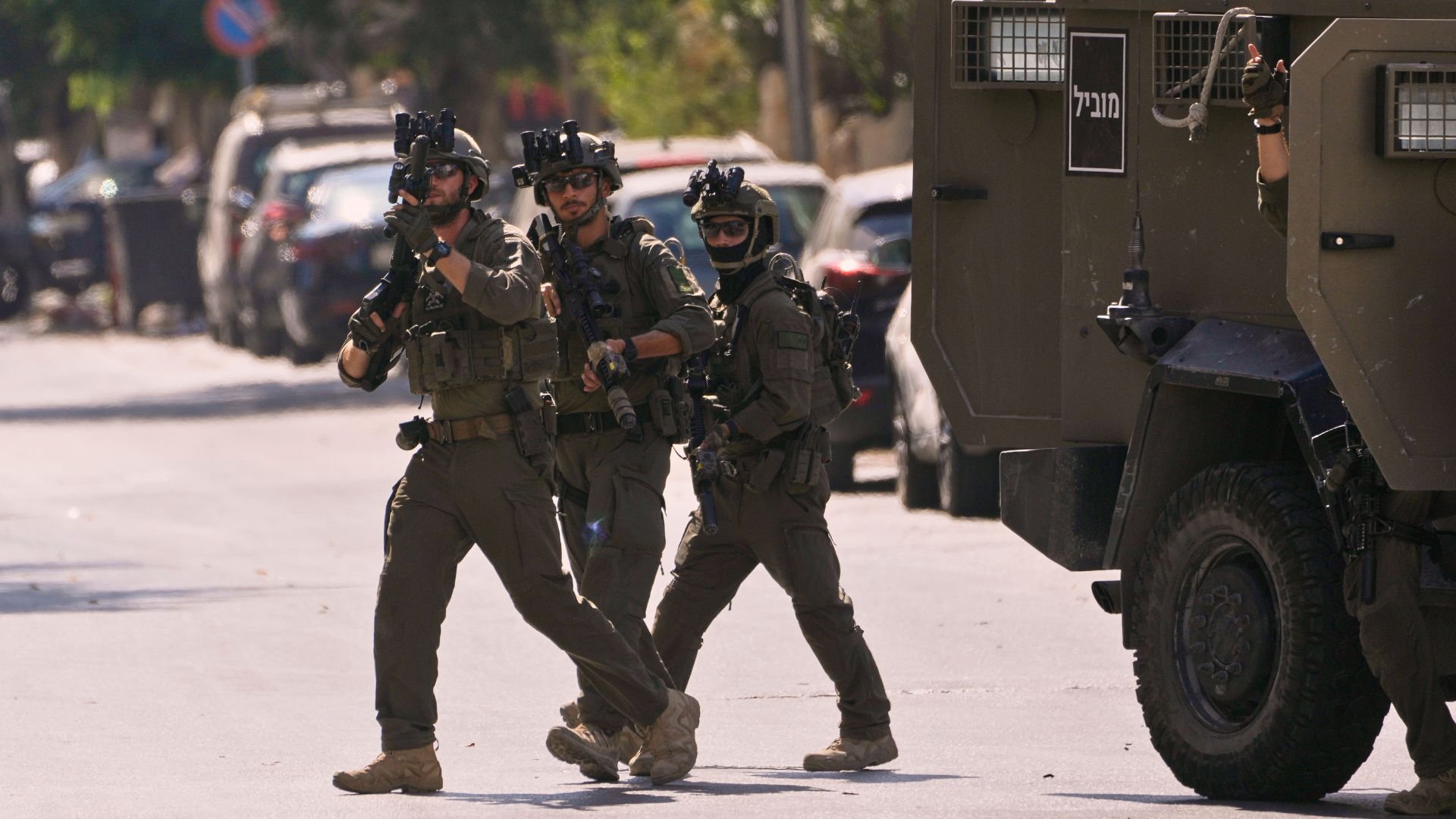 Video thumbnail for Israeli military raids, settler violence intensify in West Bank ahead of elections