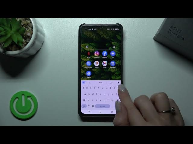 Video thumbnail for How to Create Home Screen Folders in ASUS Zenfone 9 – Folder Management