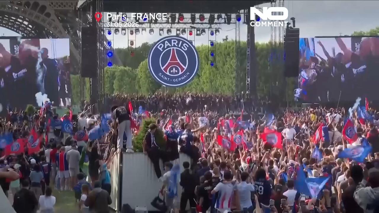 Video thumbnail for PSG celebrate with Macron at Elysee Palace