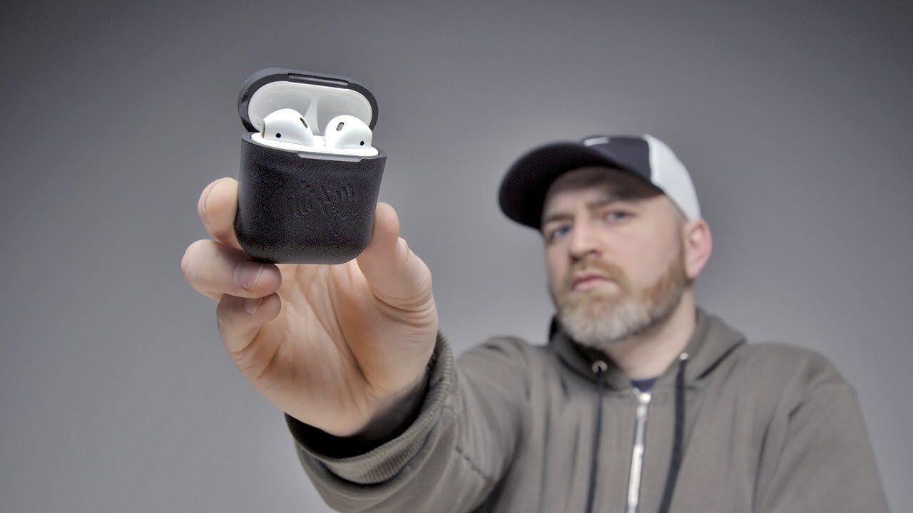 Video thumbnail for Apple Airpods Buyers Need To See This!