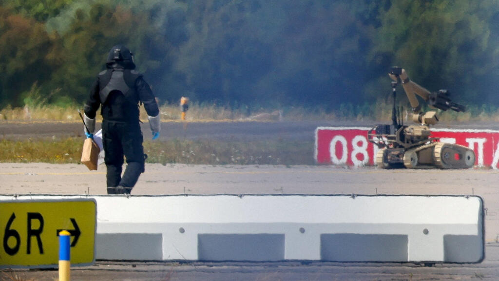 Video thumbnail for Germany blames Russia for airport drone incident, hits back with sanctions
