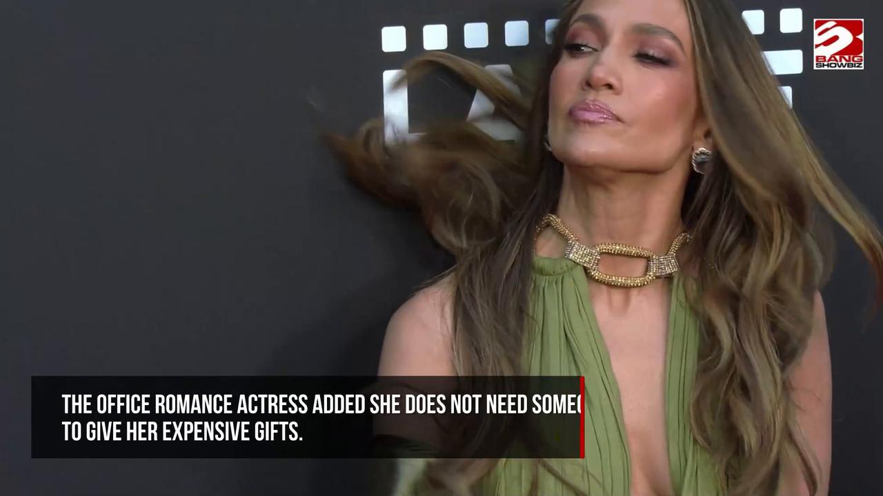 Video thumbnail for Here is what makes a man sexy for Jennifer Lopez