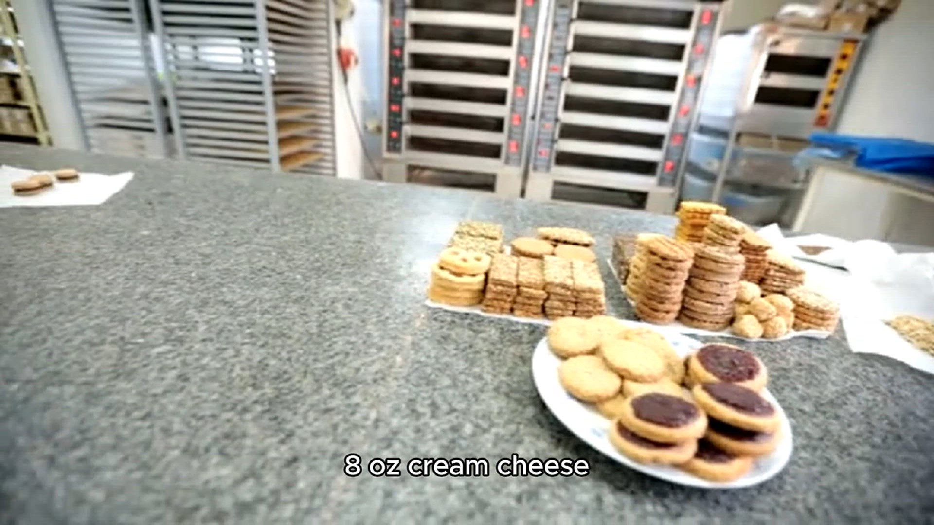 Video thumbnail for oreo balls recipe