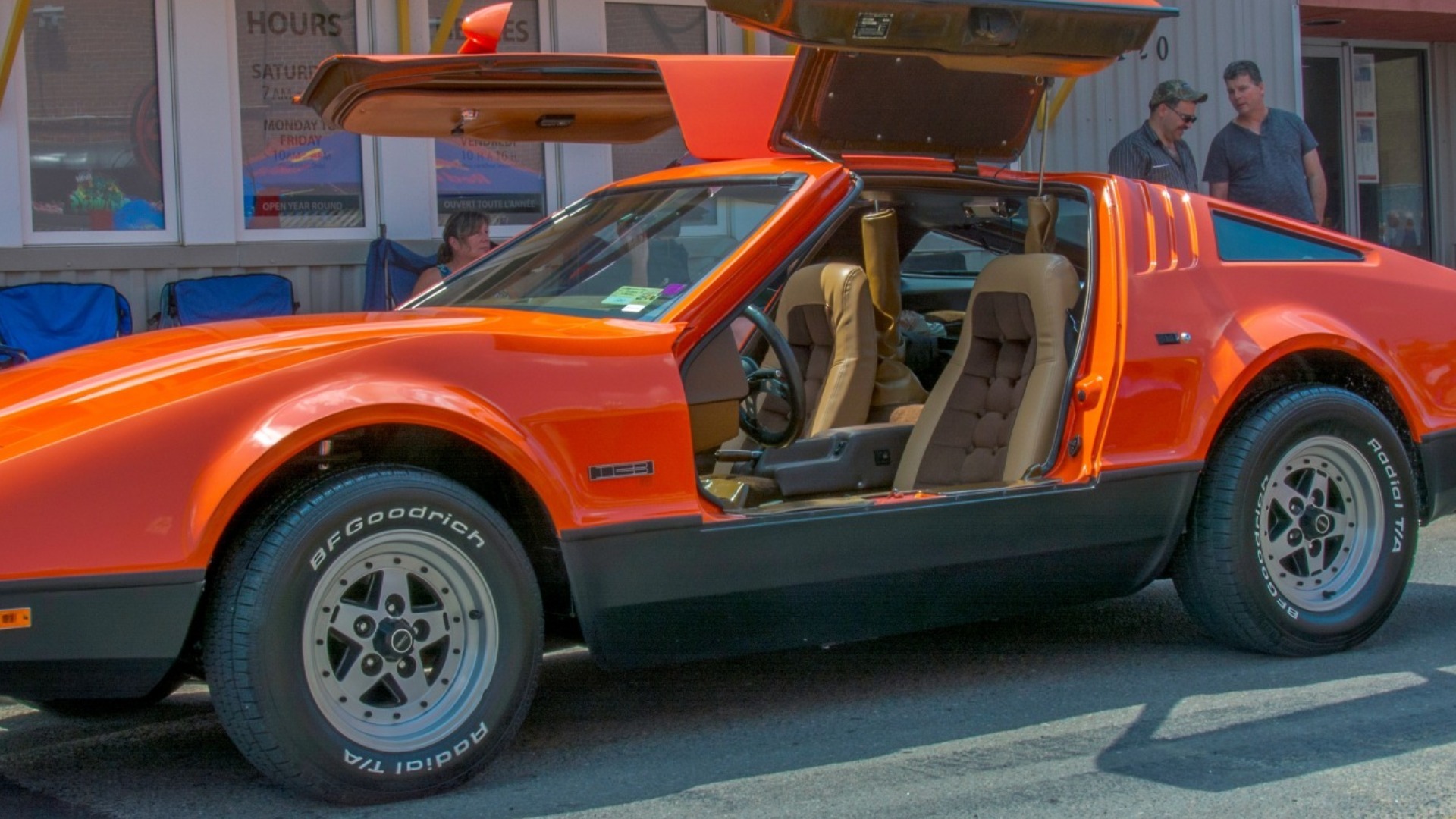 Video thumbnail for The Story Of The Worst Selling Sports Car Ever