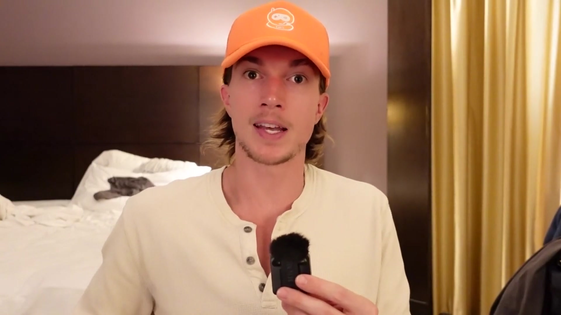'Video thumbnail for Apex Pro Goes from Surgery to Winning on LAN'