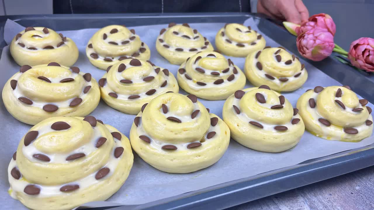 Video thumbnail for Recipe for a million! Fluffy buns with yogurt! They always become fluffy and don't fall off