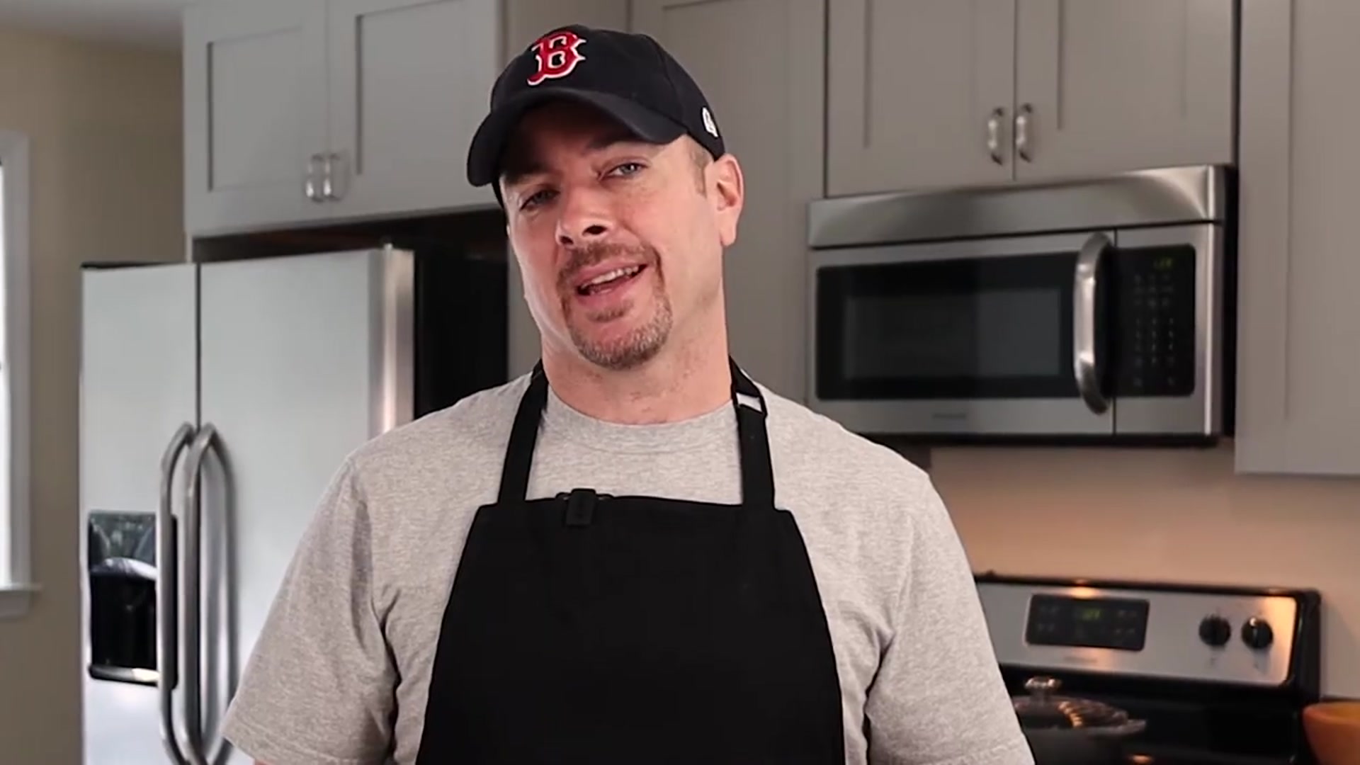 Video thumbnail for How to Cut a Radish - The Simple and SAFE Way_(720P_HD)