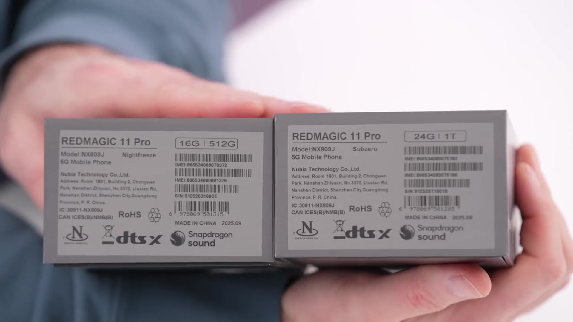 'Video thumbnail for World's First Smartphone with REAL Liquid Cooling'