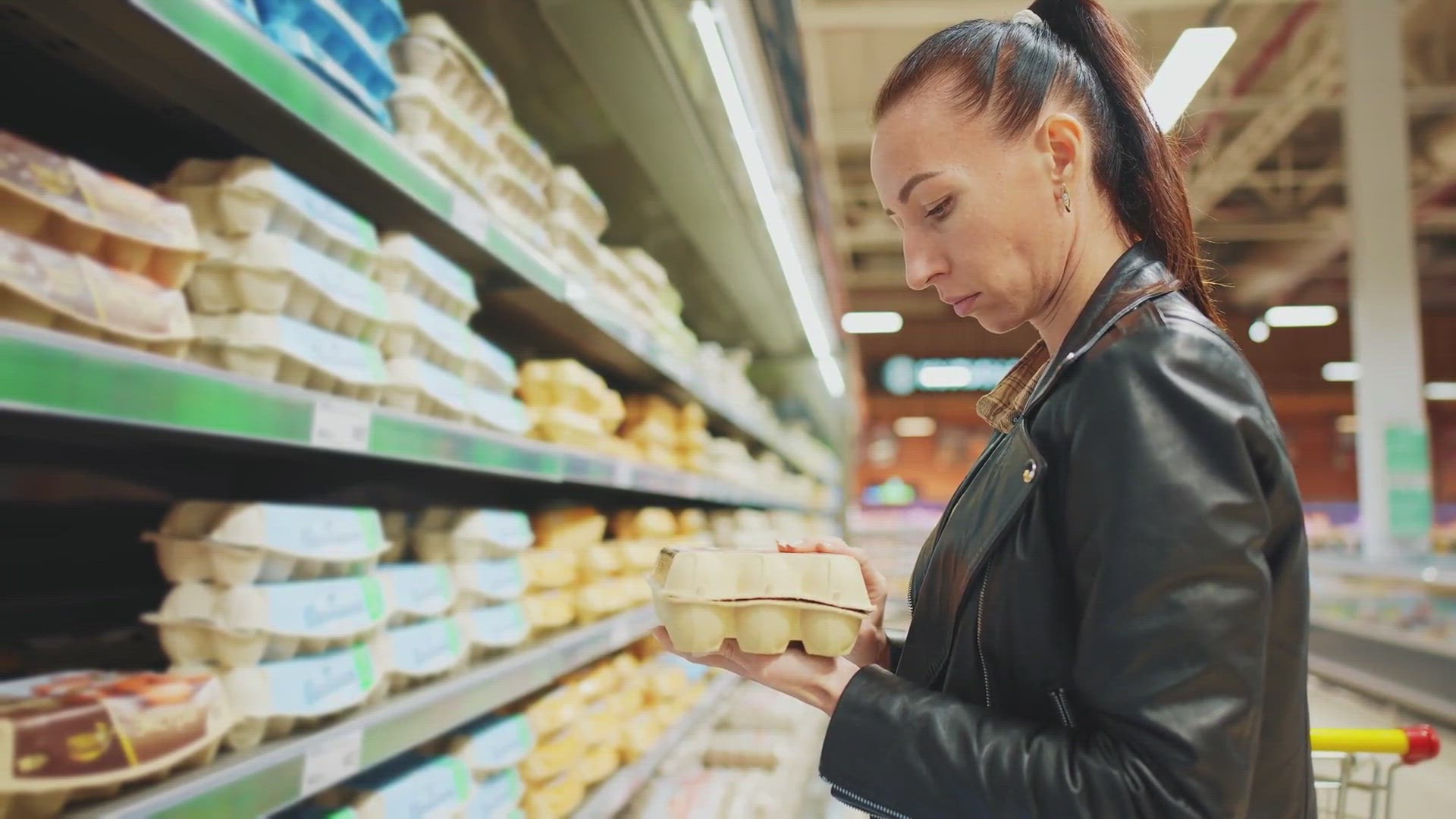 'Video thumbnail for Healthy Grocery Shopping: A Guide to Choosing Low-Fat Options'