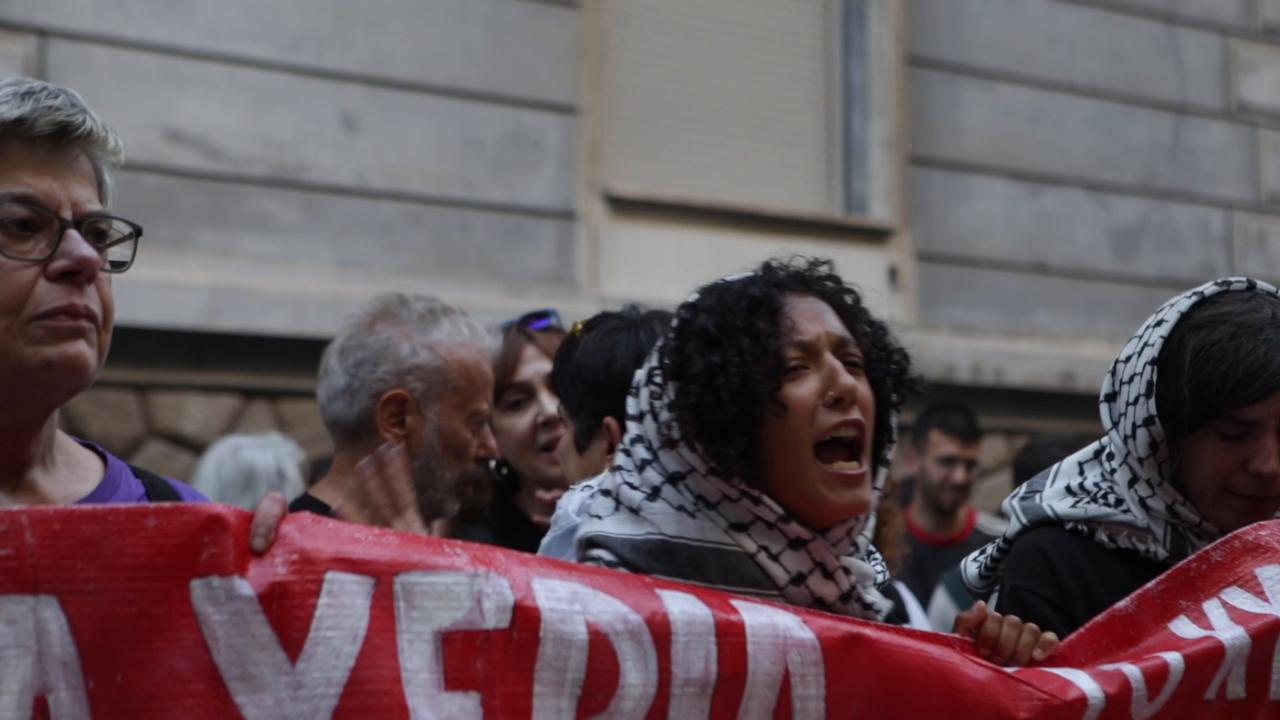 Video thumbnail for Greece: Athens Protest Supports Gaza Flotilla 5.