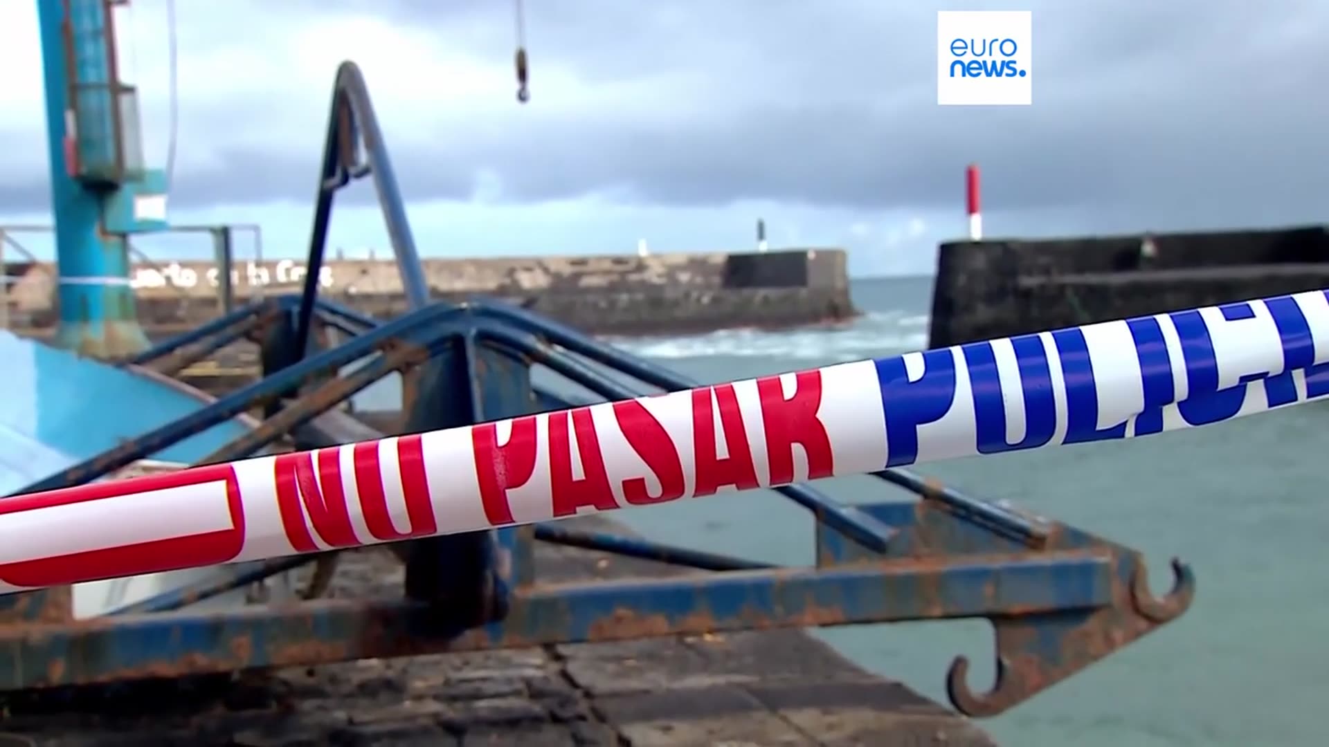 'Video thumbnail for Three dead and 15 injured in Tenerife as bad sea conditions grip Spanish waters'