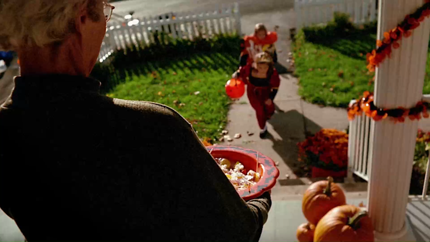 Video thumbnail for What is the right time to trick-or-treat? News 12 viewers sound off on Saturday Halloween schedule