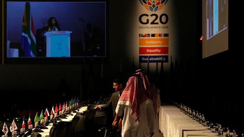 'Video thumbnail for G20 members hope to reach consensus on global financial reforms at Durban meeting'