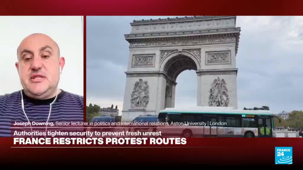 Video thumbnail for France: Young demonstrators demand concrete action from Macron