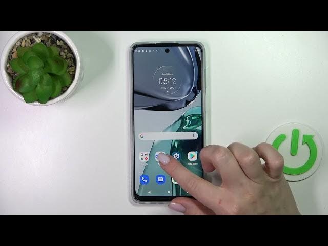 Video thumbnail for How to Create Home Screen Folder in Motorola Moto G62 5G?