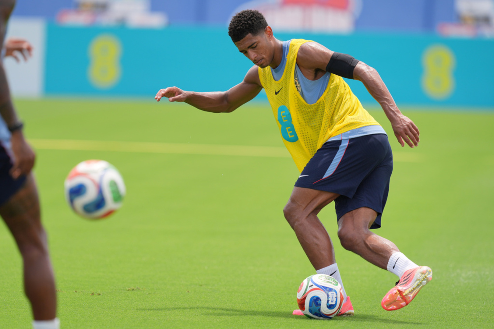 Video thumbnail for Birmingham boy: Jude Bellingham aiming for glory with England