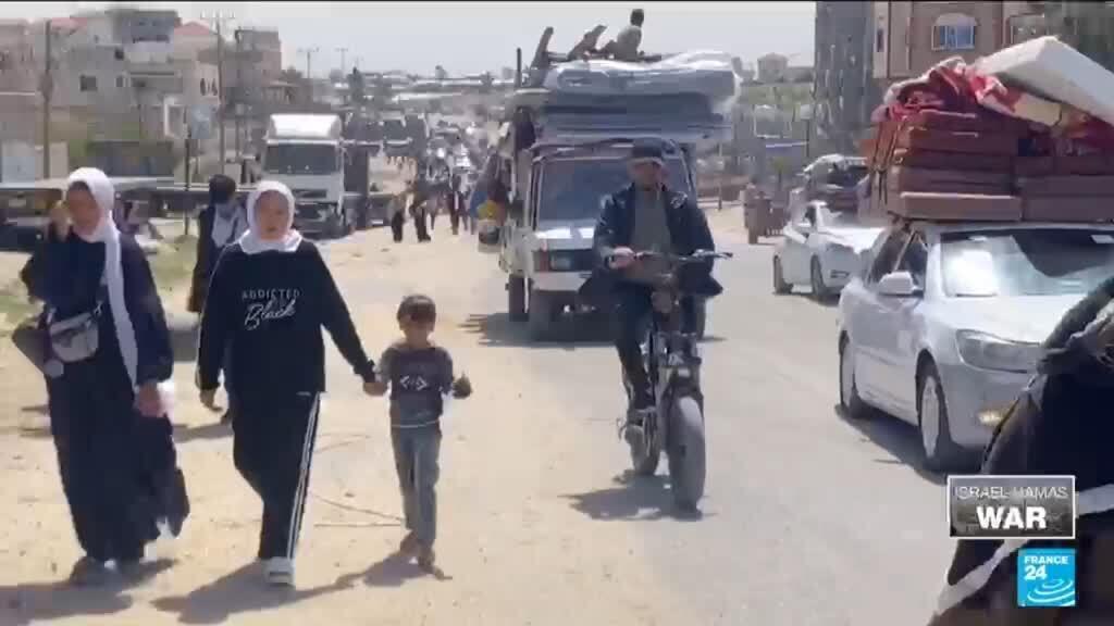 Video thumbnail for Israel imposes evacuation orders in southern Gaza amid 'intense combat operations'