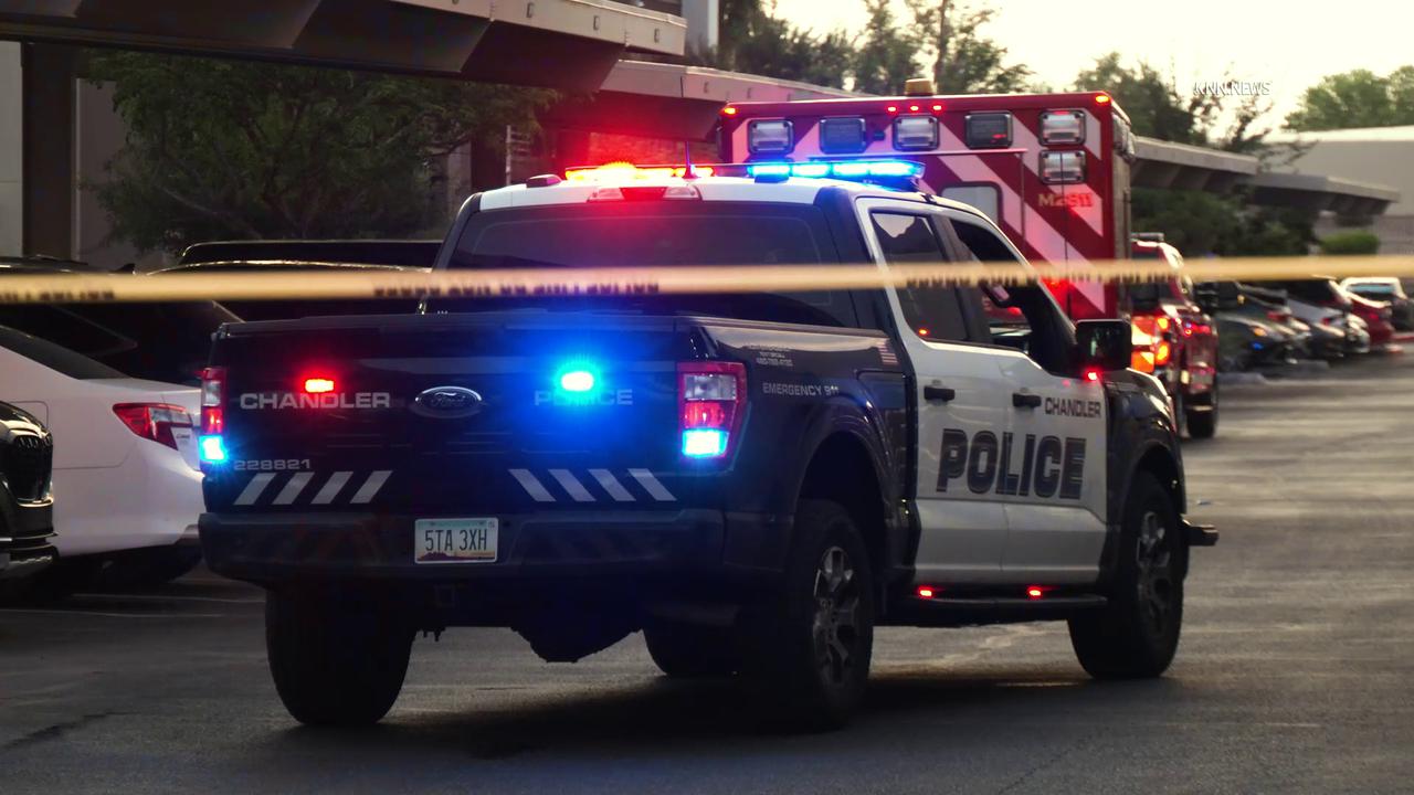Video thumbnail for US, Phoenix: Chandler Apartment Complex Homicide Shooting Investigation.