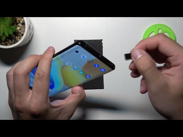 Video thumbnail for Does VIVO X80 Pro have SD Card Slot?