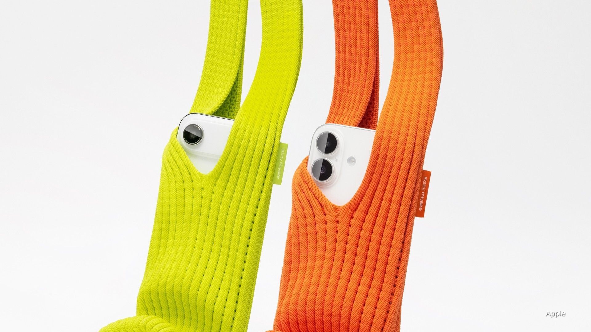 Video thumbnail for Apple's $230 iPhone Pocket taps into a bigger story on fashion, functionality