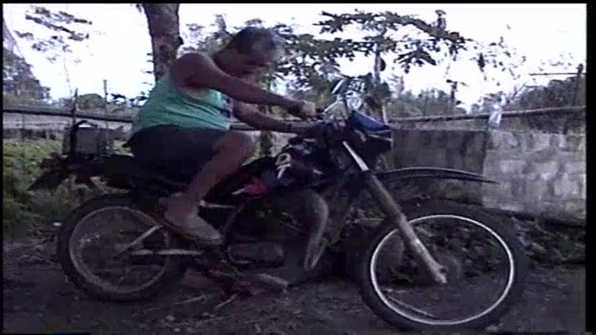 Video thumbnail for Meanwhile back in the barangay