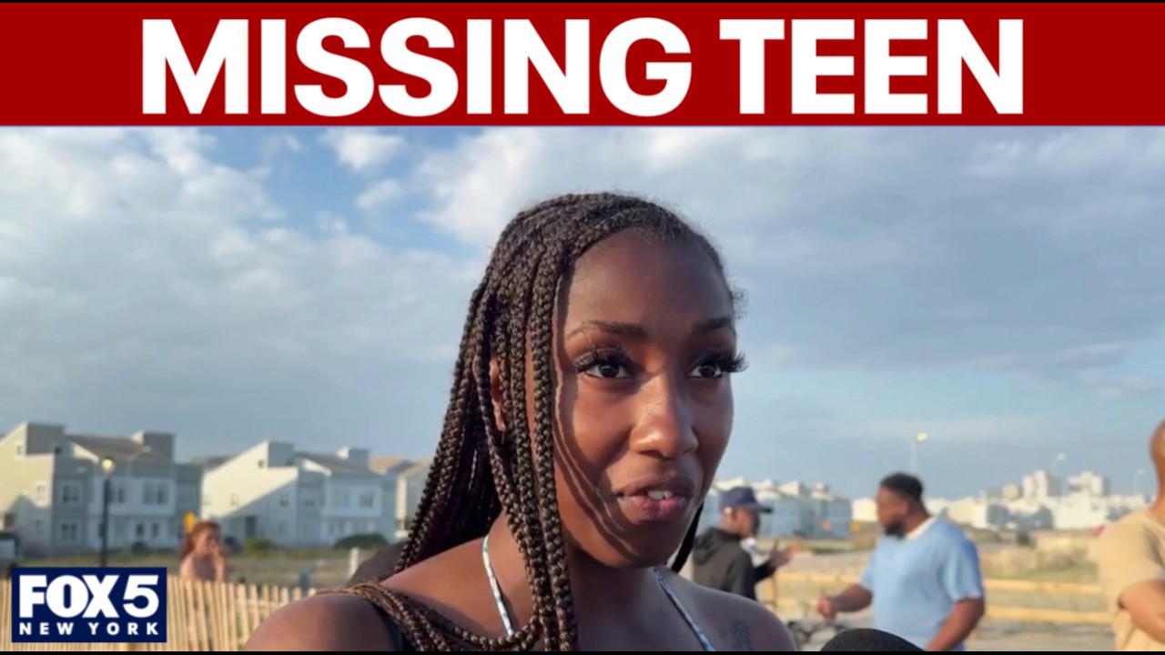 Video thumbnail for 17-year-old swimmer missing off Rockaway Beach as NYPD, FDNY search into night