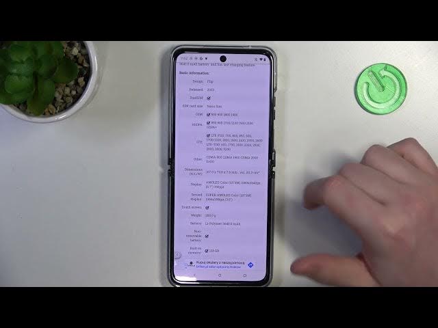 Video thumbnail for Does the MOTOROLA Razr 40 Ultra Device Have an AMOLED Display? Let's See!