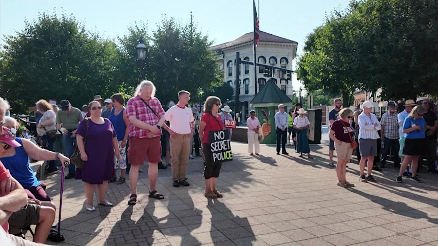 Video thumbnail for Ossining vigil remembers immigrants allegedly killed by ICE agents