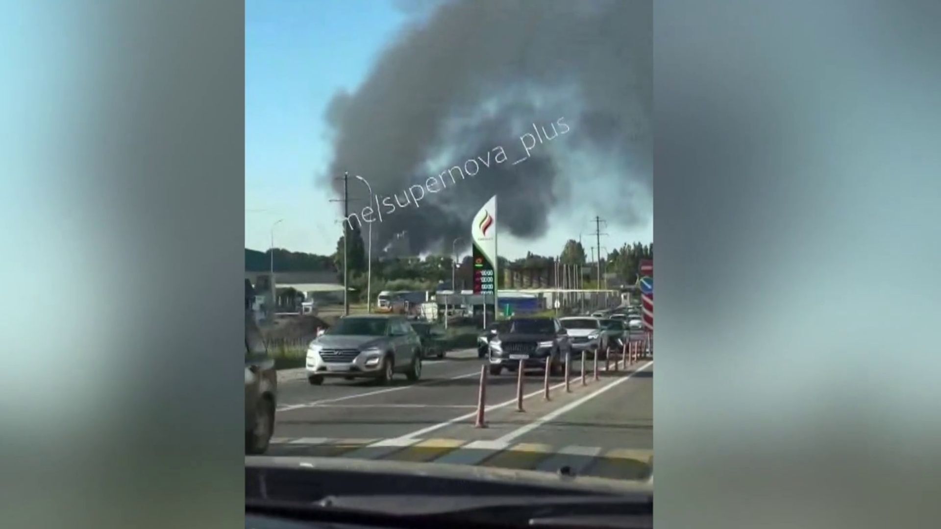 Video thumbnail for Kremlin rejects escalation as Ukraine drone strikes hit Russian oil sites