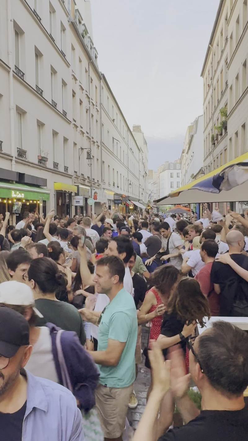 Video thumbnail for Paris Street Erupts after PSG Champions League Triumph
