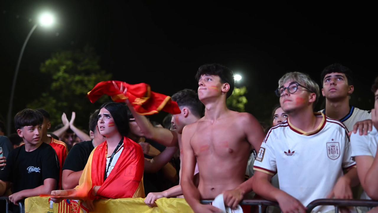 Video thumbnail for Spain: Spanish fans in Mataro celebrate 2026 FIFA World Cup championship.