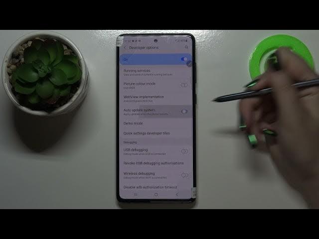 Video thumbnail for How to Activate Auto System Updates in SAMSUNG Galaxy Note 10 Lite  – Auto Updates