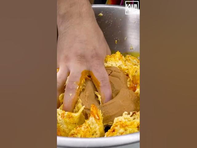 Video thumbnail for Así de fácil es hacer bollo de pescado.
