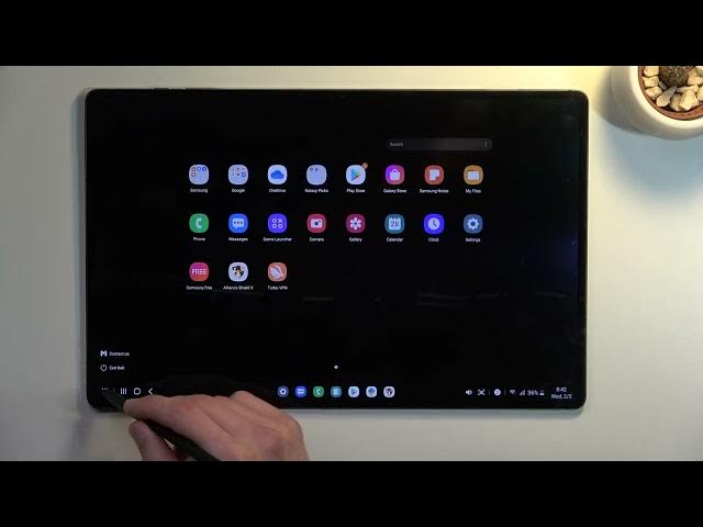 Video thumbnail for Top Tricks on SAMSUNG Galaxy Tab S8 Ultra – Best Features