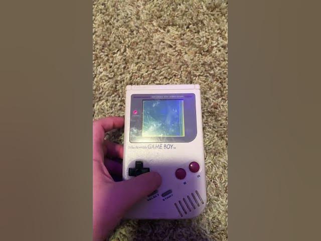 Video thumbnail for My moms old gameboy doesn’t work anymore 😭