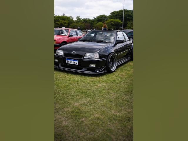 Video thumbnail for Chevrolet Kadett GSi 1991