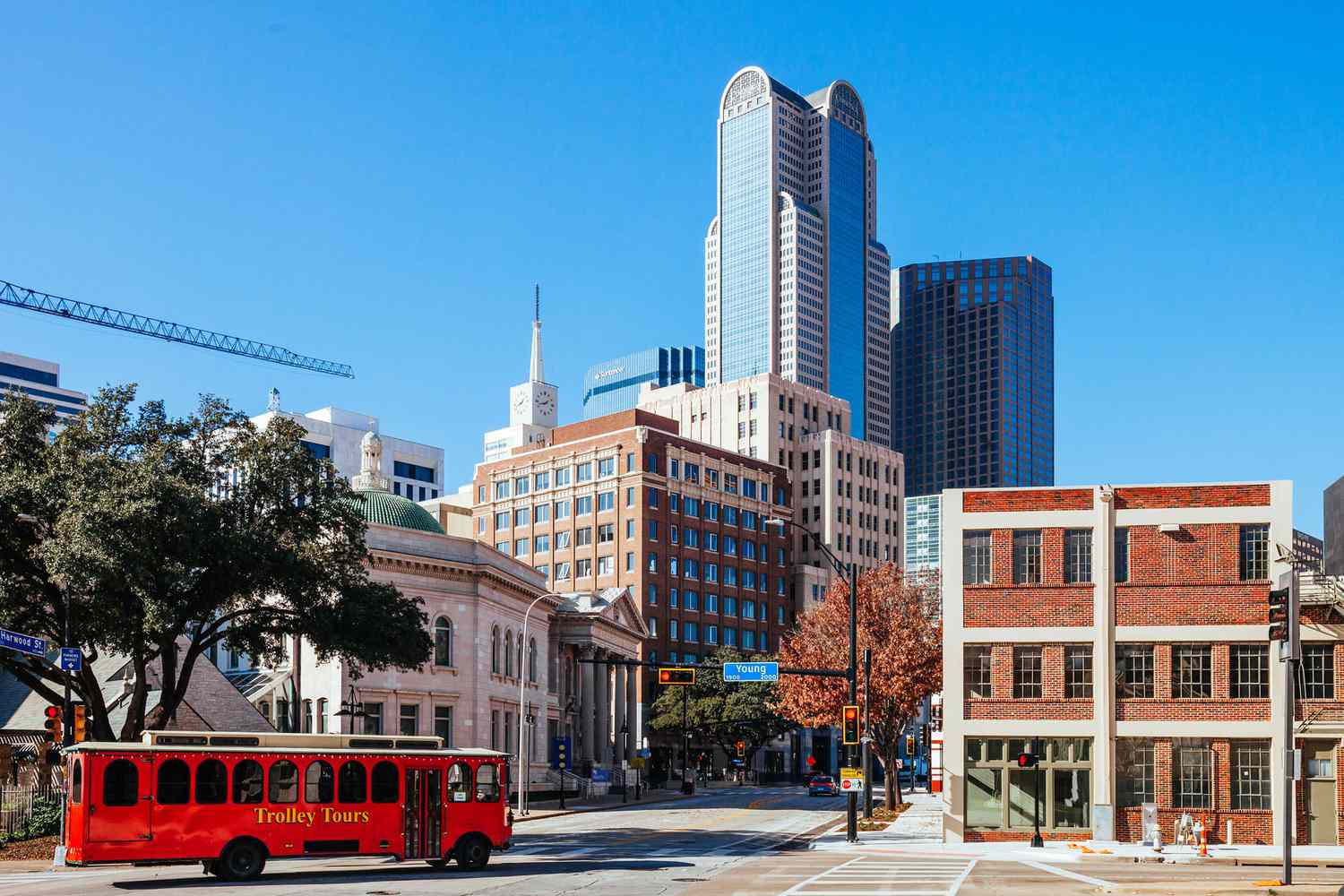 'Video thumbnail for Living in Dallas, Texas: Jobs, Costs, and Lifestyle Explored'