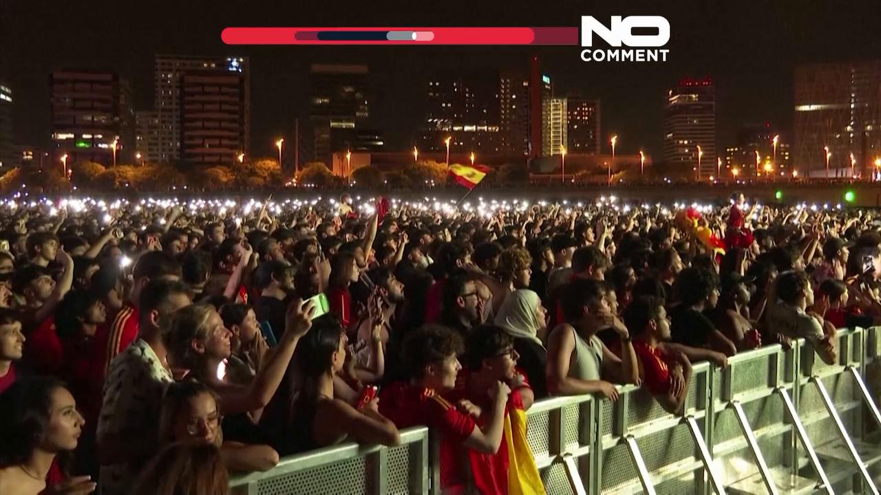 Video thumbnail for Watch: Spain fans erupt in celebration after World Cup final victory