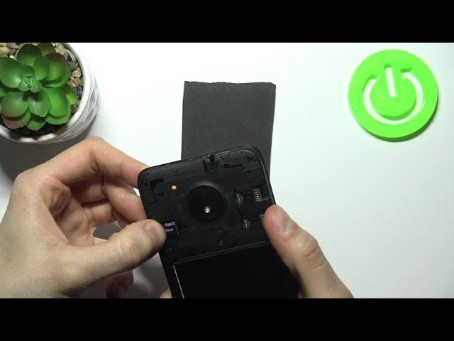 Video thumbnail for How to Set Up SIM & SD in NOKIA C20 -  Insert Nano SIM & Micro SD Card