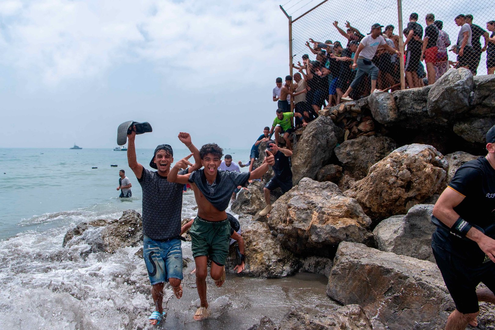 Video thumbnail for Spain's Ceuta declares emergency over surge in migrant arrivals