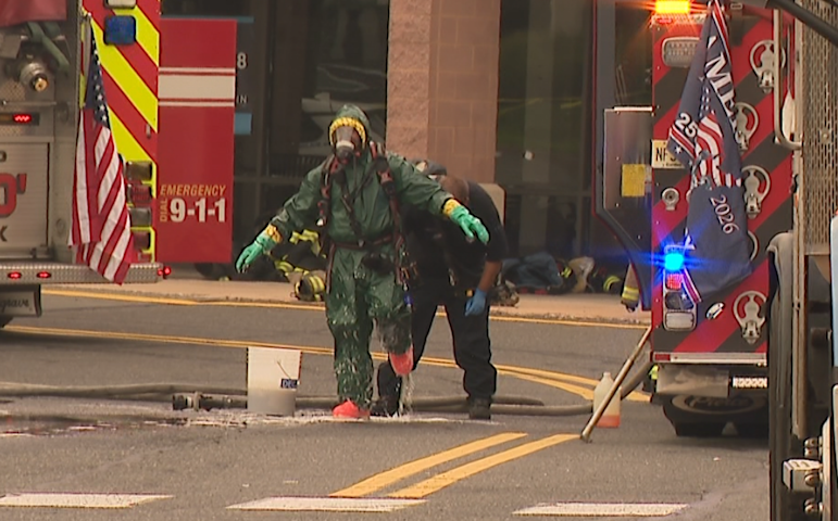 Video thumbnail for 6 injured in chemical spill at North Brunswick shopping plaza
