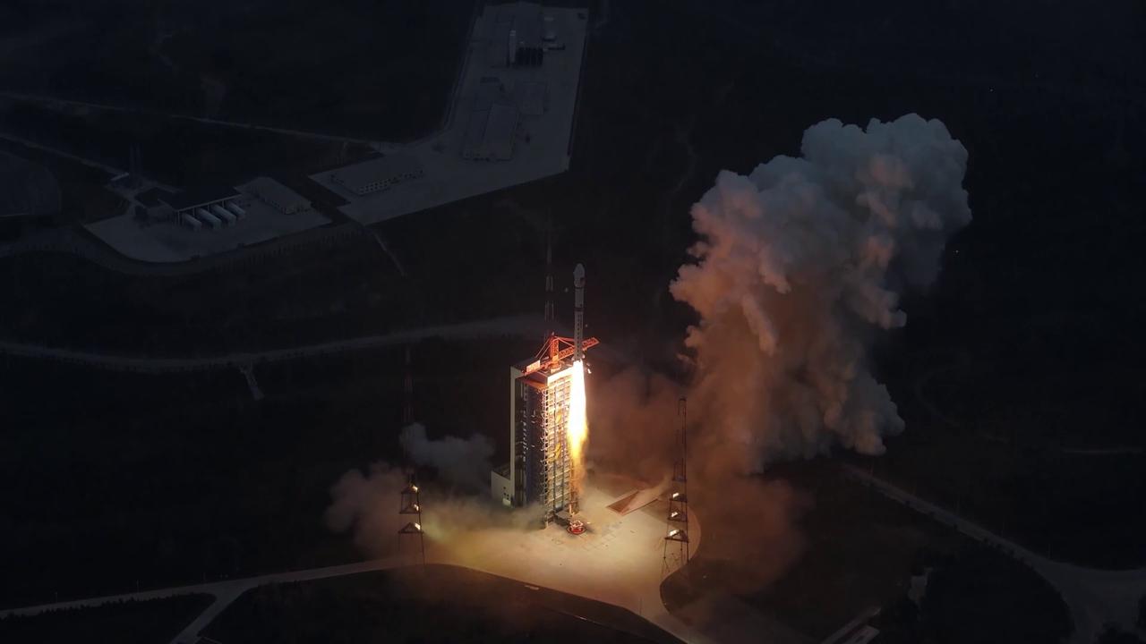 Video thumbnail for China: Satellites Launched From Taiyuan.