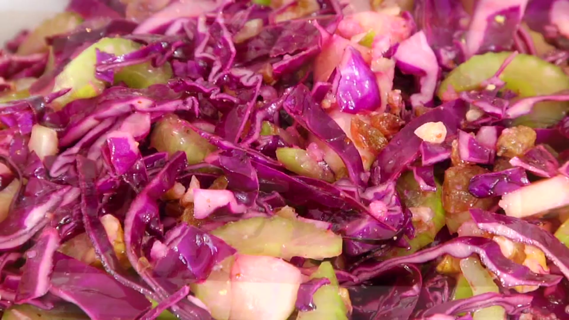 Video thumbnail for Clean Eating Cabbage Salad With Apples  Raisins   Walnuts(720P HD)