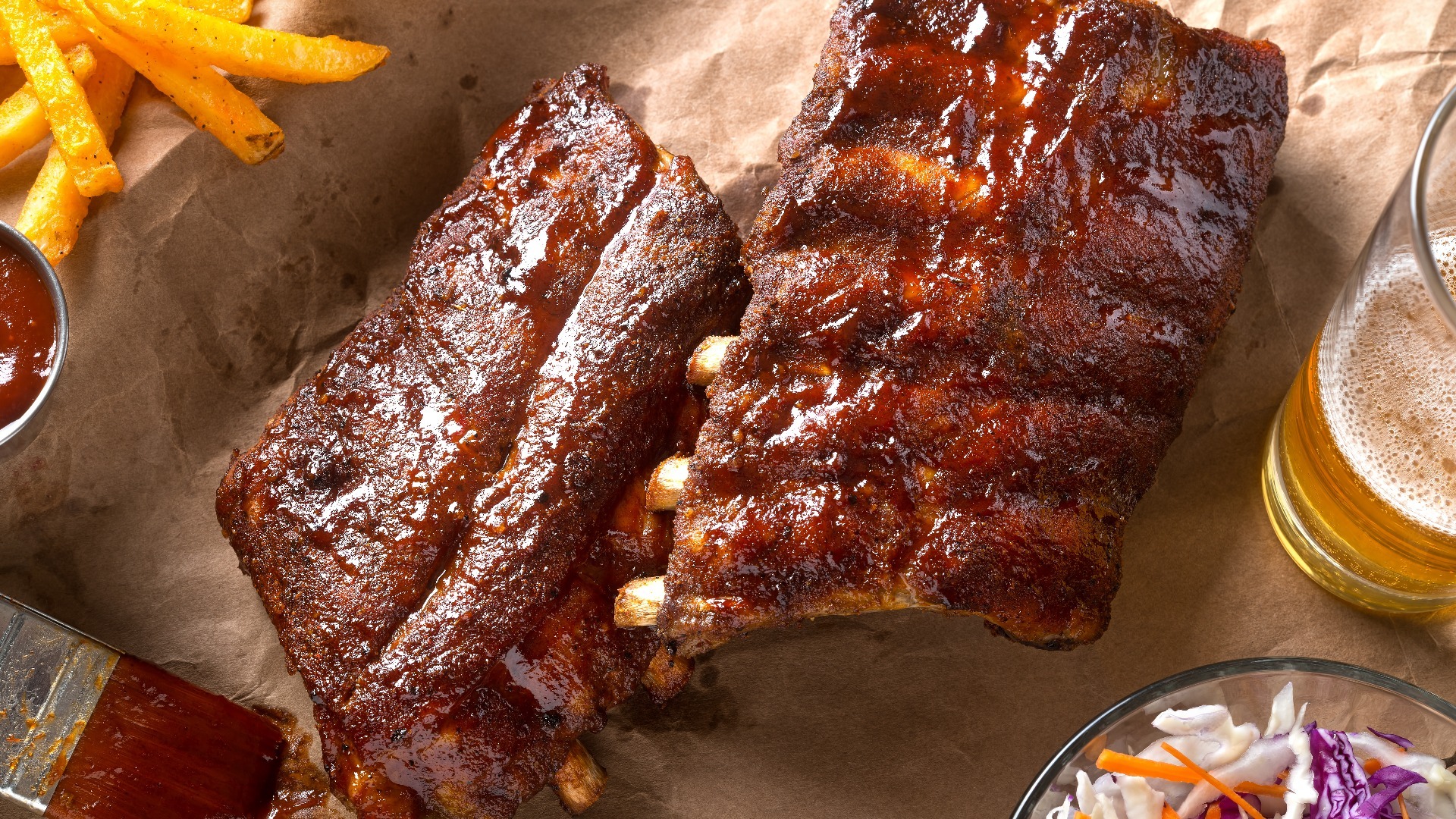 Video thumbnail for Texas Roadhouse VS Chili's Ribs: The Winner Is Clear